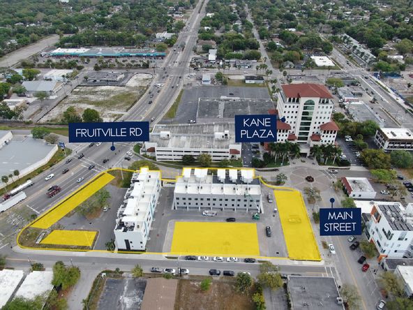 The Artisan on Main : 2167 Main St, Sarasota, FL 34237